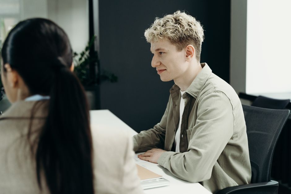 Emploi : quels secteurs recrutent le plus dans votre région ?