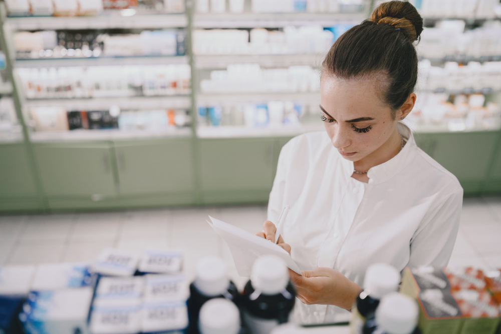 Devenir préparateur en pharmacie grâce à la reconversion professionnelle