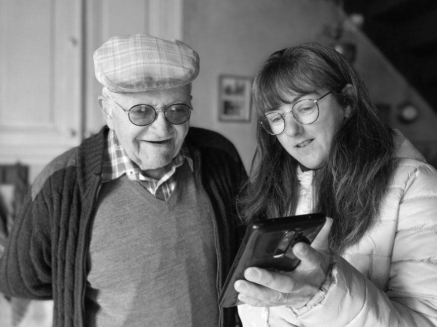 Services à la personne : 10 métiers porteurs pour votre reconversion